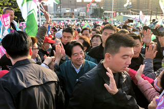 賴清德：蔡總統已交付車鑰匙  籲選民拉票固票催票