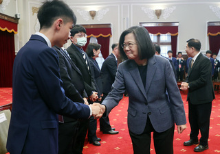 接見數理奧林匹亞競賽代表  總統：推動進步關鍵力量