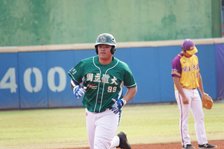陳堃益大專棒球聯賽開轟 要守備需加強下肢靈活度