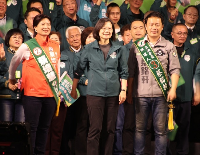 蔡總統籲支持賴蕭配 民進黨國會過半讓台灣走得遠 | 華視新聞