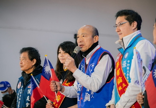 吳崢車掃拜票 柯文哲推邱臣遠 韓國瑜挺張智倫