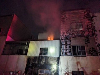 台南永康3民宅凌晨火警  1人昏迷送醫