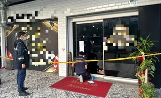 男闖高雄桌遊店開槍 店員遭天花板碎塊波及輕傷