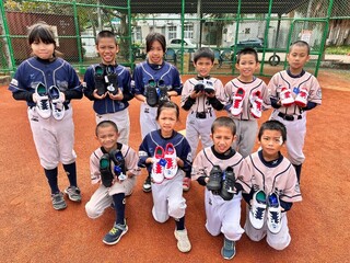 偏鄉棒球強心針  台東長濱國小獲企業捐設備經費