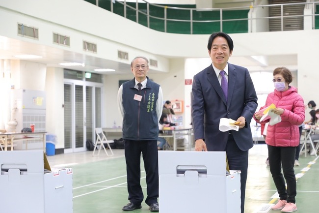 賴清德台南投票：台灣得來不易的民主 鼓勵踴躍投票 | 華視新聞