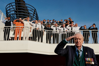 米高肯恩息影之作 「一個人的逃亡」演活二戰老兵