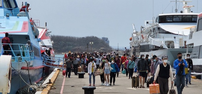 澎湖112年觀光人數創新高 花火節將與航海王合作 | 華視新聞