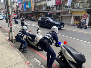 新北警防搶演練 民眾提領大額現金可申請護鈔