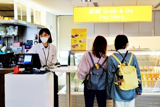 因應寒假春節出國潮 昇恆昌打造桃機美食得來速