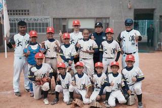 台東南迴僅32名學生偏鄉小學 勇奪傳福盃棒球賽冠軍