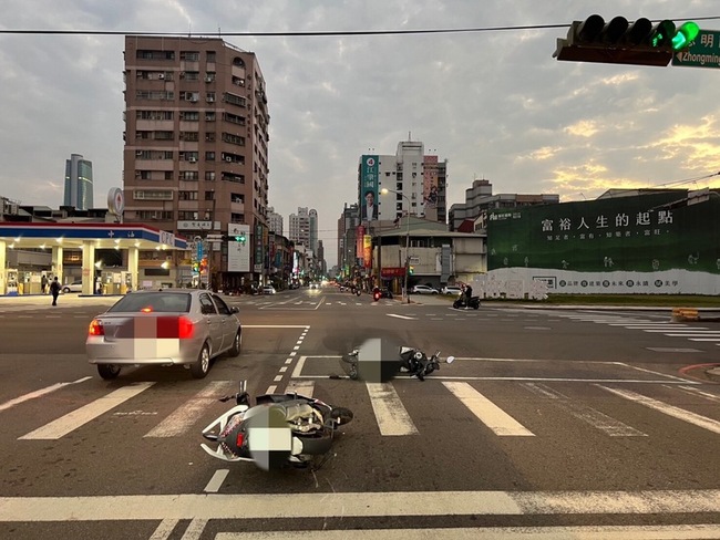 女大生夜店狂歡騎車載友人返家車禍  酒測超標送辦 | 華視新聞