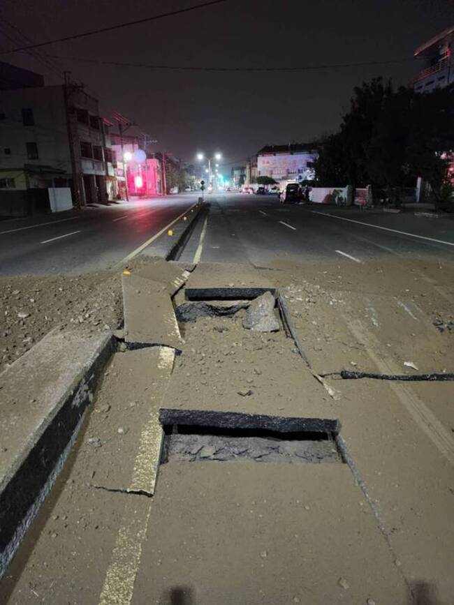 欣彰天然氣田中鎮埋新管灌空氣測壓 釀路爆凌晨修復 | 華視新聞