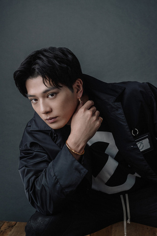 真人版索隆來了 新田真劍佑來台辦見面會想喝珍奶