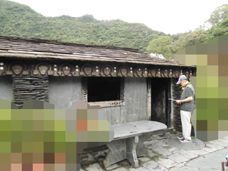 高雄市男子欠罰鍰遭執行 弱勢住石板屋免拍賣