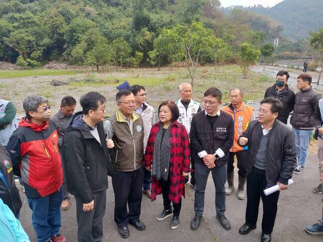 高屏取水風波現勘有共識 分水點及比例維持不變 | 華視新聞