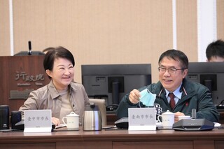 盧秀燕出席行政院會 爭取中捷藍線春節前核定