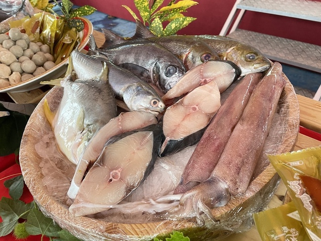 搶攻年貨市場  花蓮區漁會推限量海鮮禮盒 | 華視新聞