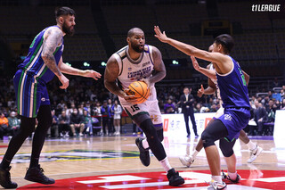 低溫襲台 T1卡森斯坦言上場手很冰但不是藉口