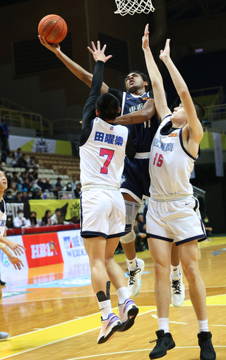 HBL外籍生韓得勝肆虐禁區 東泰勝能仁晉4強