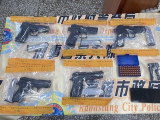 高雄男擁5把改造手槍轎車後座如軍火庫 20萬交保