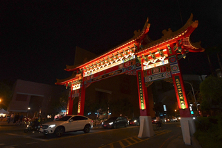 八卦山牌樓修繕竣工 朱紅樓柱琉璃屋瓦再現風華