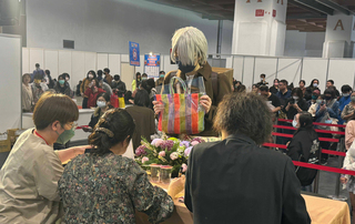 「蟲師」漫畫家漆原友紀  睽違13年再度訪台