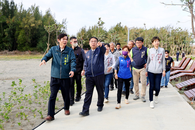 台南黃金海岸海洋新樂園啟用 沙灘林間步道亮相 | 華視新聞