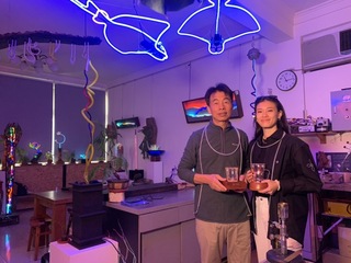 黃順樂打造霓虹燈創作 新加坡藝術家學習發揚