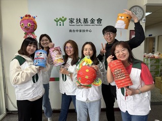 籌募弱勢孩子助學金  家扶到中台灣元宵燈會義賣