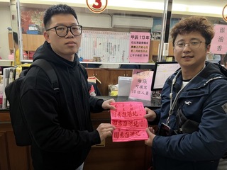 白沙屯媽祖進香報名湧人潮  男子排隊4天拔頭籌