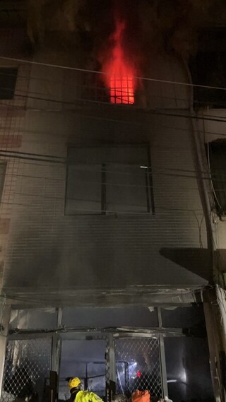 中市龍井火警燒死逾30隻犬貓 動保處將調查有無違法