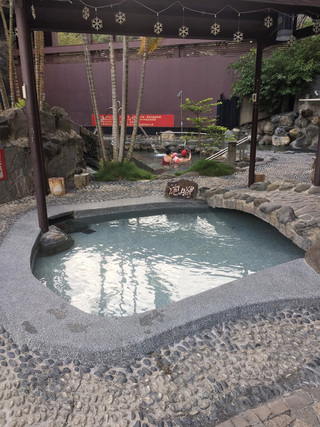 玉里安通公共溫泉池泡湯泡腳引爭議 公所研議處置