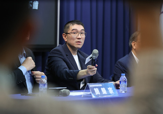 遭指獨厚特定律師 謝國樑：請專家捍衛市民財產