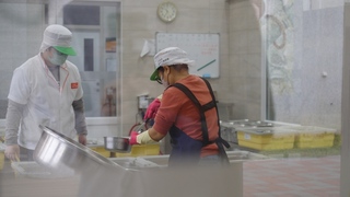 台南逾9成國中小學午餐自辦 市府影片致謝廚房團隊