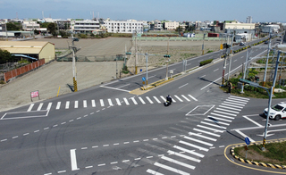 3姊弟被撞路口遭指斑馬線長又斜 公路局會勘設施