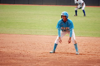 古定玄多練外野也向邱鑫挖寶 木棒聯賽攻守有表現