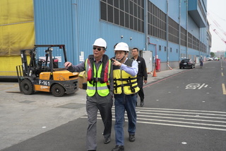 台船：完成海鯤號移置 水密艙壓重量皆符設計標準