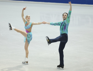 花滑世青賽雙人短曲 喬治亞組合技壓全場