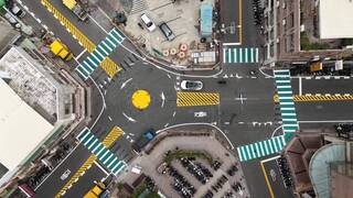 高雄首創標線型圓環啟用 文橫三路多叉路口有序前進