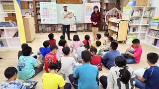 品牌瑕疵衣變身午睡枕  溫暖高雄偏鄉學童