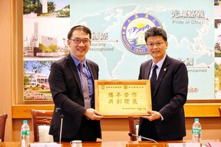 高雄榮總團隊參訪嘉義大學 盼推動成立中醫學系