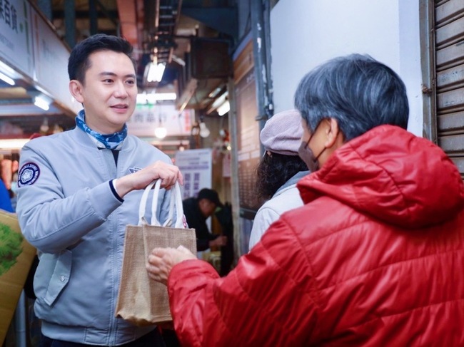 提倡防疫觀念  竹北推市場消費兌換禮券獲響應 | 華視新聞