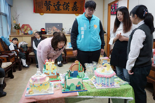 花蓮黃湘涵師生翻糖甜點闖德國賽事 奪10面金牌