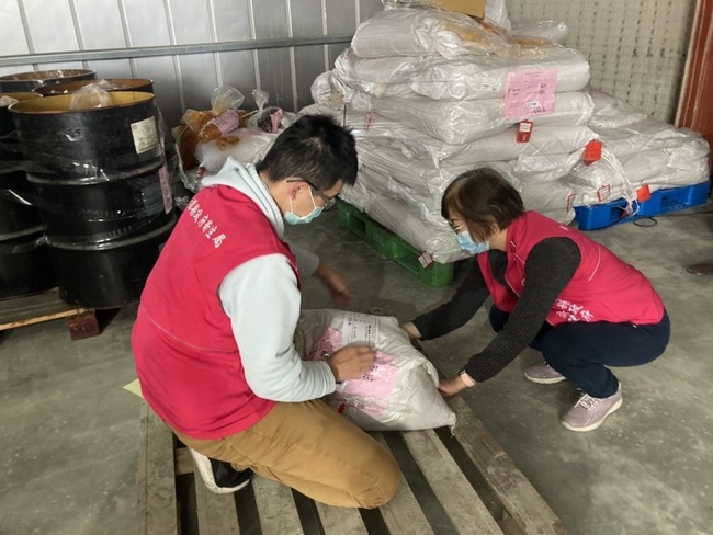 近9千公斤蘇丹紅辣椒粉流入投縣 金福華回收55項產品 | 華視新聞
