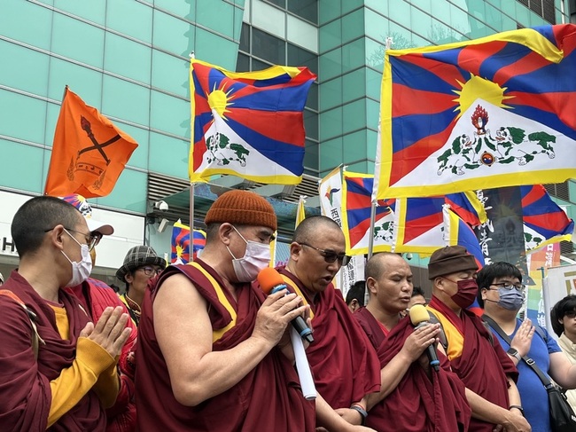 西藏抗暴65週年 遊行隊伍高喊Free Tibet | 華視新聞