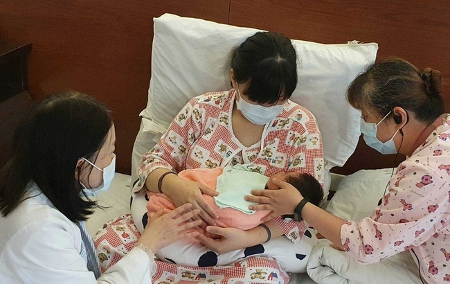 花蓮婦幼照護好孕禮 唐氏症篩檢補助提高至2400元 | 華視新聞