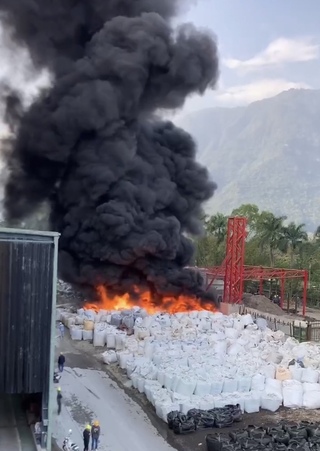 亞泥花蓮廠替代燃料起火  環保局監控空氣品質