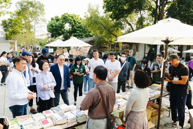 屏東「字在生活季」 獨立書店串連推動實體書閱讀 | 華視新聞