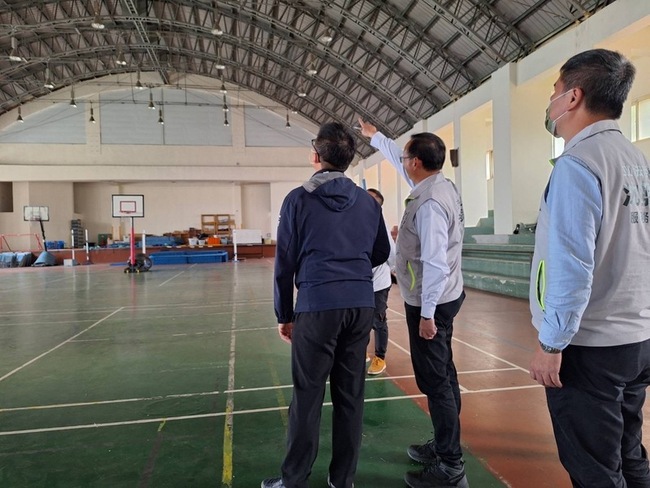 苗縣頭份國小活動中心老舊待修繕 國教署將會勘 | 華視新聞