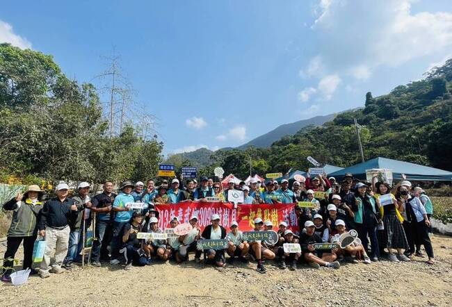 響應國際森林日  泰武鄉栽200株台灣原生樹種 | 華視新聞